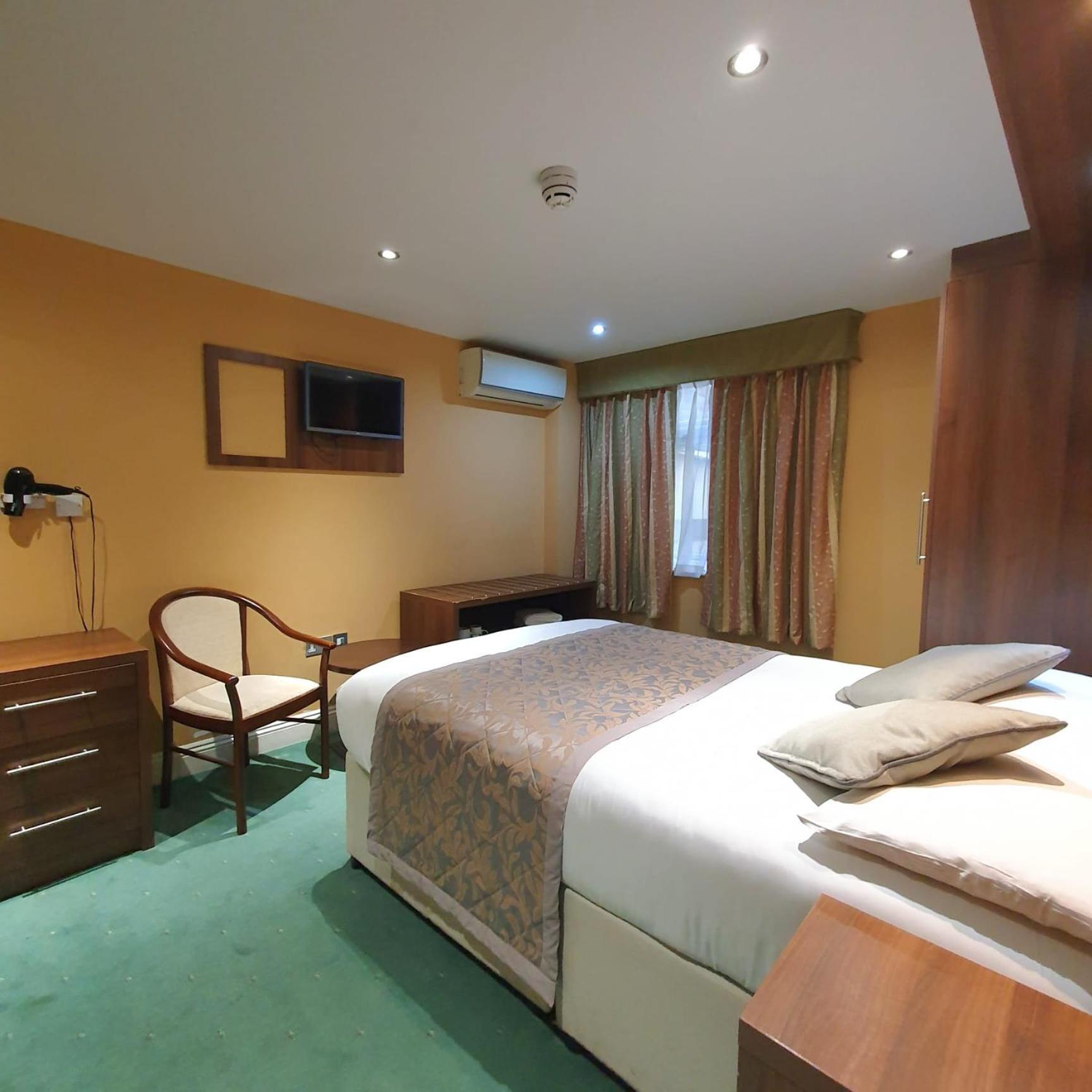 Oliver Hotel Лондон Экстерьер фото